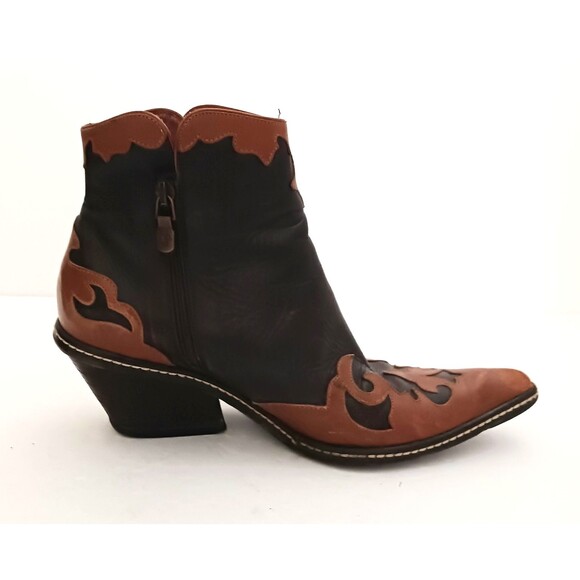 Donald Pliner Western Ankle Boot 2 Tone Brown Leather Point Toe Block Heel Sz 7 - Picture 6 of 12
